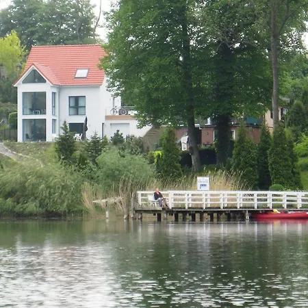Semesterbostad Am Seeufer Eutin